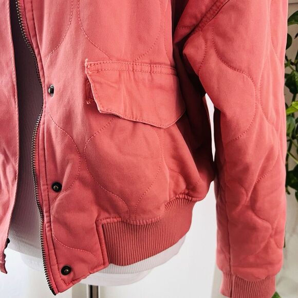Universal Thread Coral Pink Soft Fluffy Puffer Jacket University Style Sz Medium - Picture 5 of 9